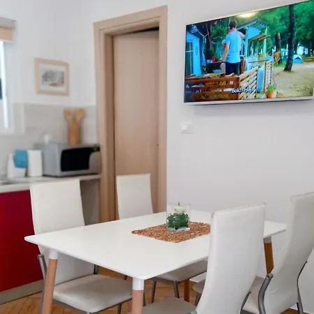 Karmen Appartamento Makarska